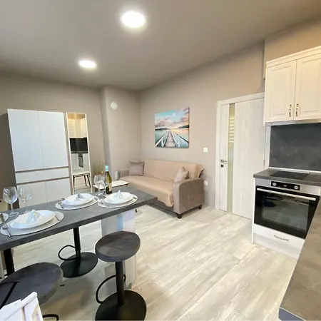 Nj Luxury And * Varna